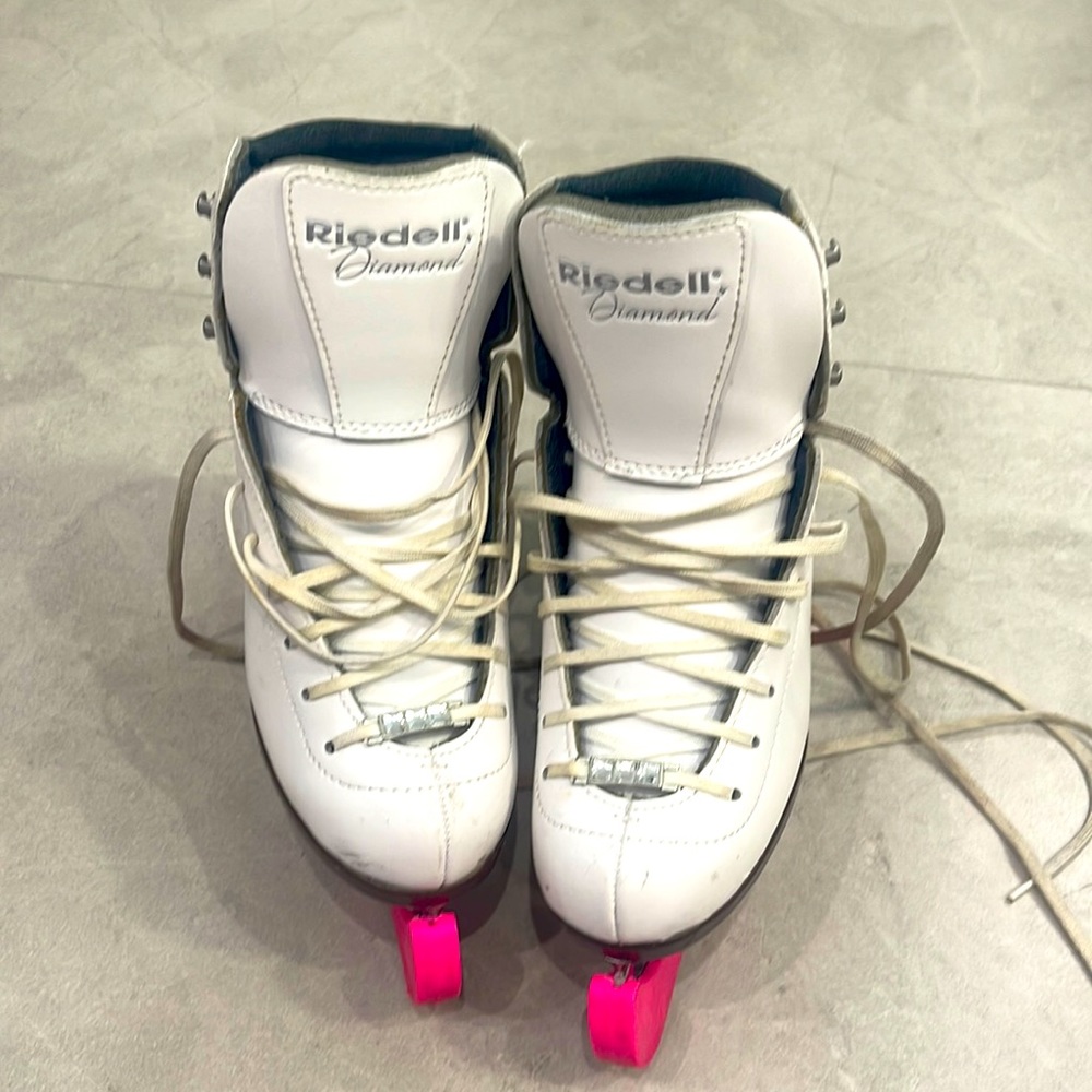 Riedel Kids White Ice Skates with Pink Accents